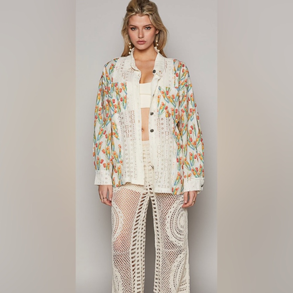POL Tulip and Cream Lace Button-Up Top - Picture 9 of 11